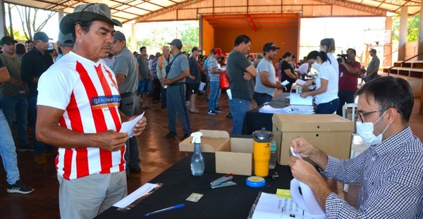 EBY iniciará desembolso de subsidios a pescadores del Paraná