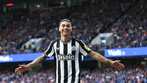 Newcastle quiere dar el zarpazo