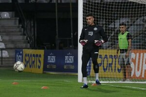 Gastón Olveira vuelve a la convocatoria de Olimpia tras casi cuatro meses