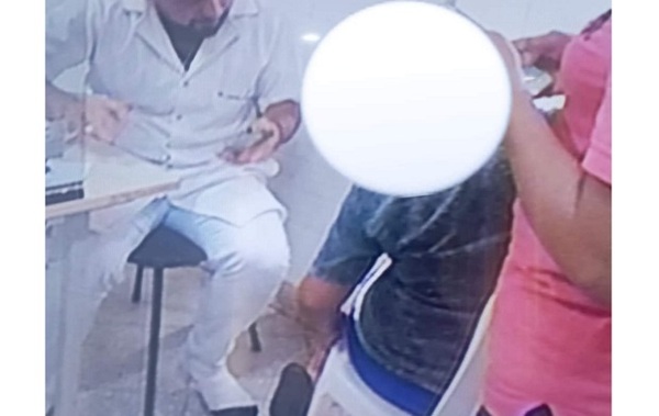 Niño fue golpeado por un hombre en una escuela de Coronel Oviedo - Noticiero Paraguay