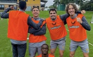 Versus / El jugador paraguayo al que idolatran los compañeros de Enso González