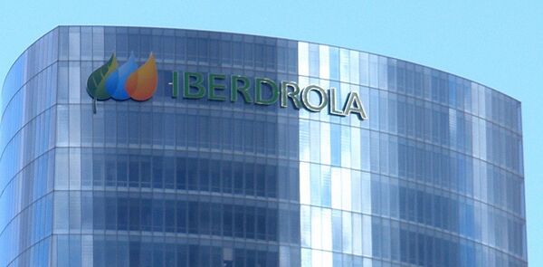 Iberdrola cierra la venta de tres plantas minihidr谩ulicas a la energ茅tica austr铆aca Kelag - Revista PLUS