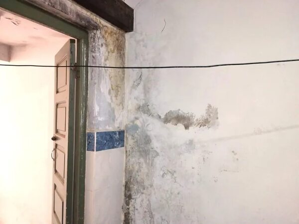 Centro de Salud de Pirayú está en calamitoso estado, pero empresa no aparece para reparar - Nacionales - ABC Color