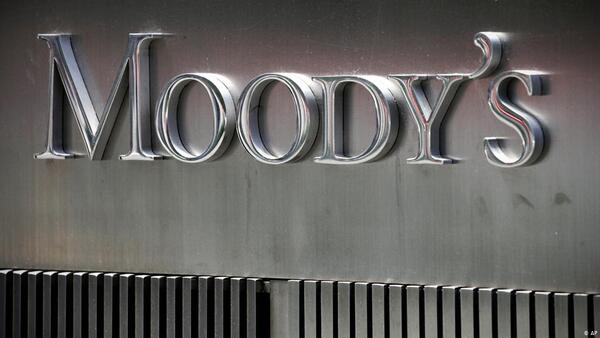 Moody鈥檚: el ajuste es "inevitable" en Argentina, m谩s all谩 del resultado electoral - Revista PLUS
