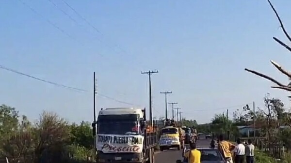 Oleros de Tobatí entregan importante ayuda a damnificados por tornado en Guaicá