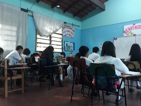 MEC anuncia que no suspenderán clases tras exámenes de noviembre, pese a pedido de docentes - Nacionales - ABC Color
