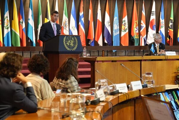 Presidente destaca importancia de libre comercio y navegación - ADN Digital