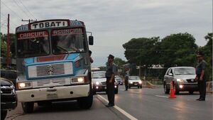Dinatrán anuncia los horarios para buses hasta Caacupé por fiesta de la Virgen