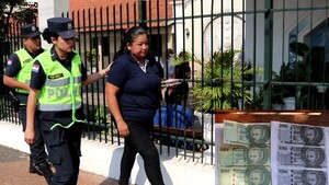 Cae funcionaria del MEC, por pedir coima para conseguir cargos a docentes