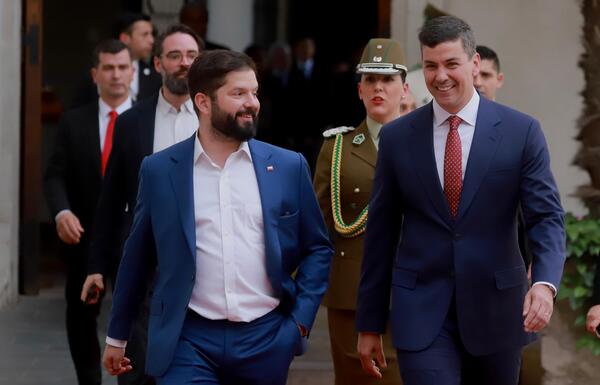 Diario HOY | Santiago Peña se reúne con Gabriel Bóric y reafirman lazos