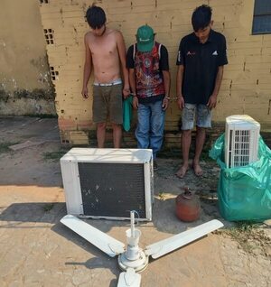 Tres aprehendidos por hurto domiciliario en Mariano Roque Alonso - Policiales - ABC Color