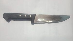Amenazó con un cuchillo a su mamá y fue aprehendido - Policiales - ABC Color