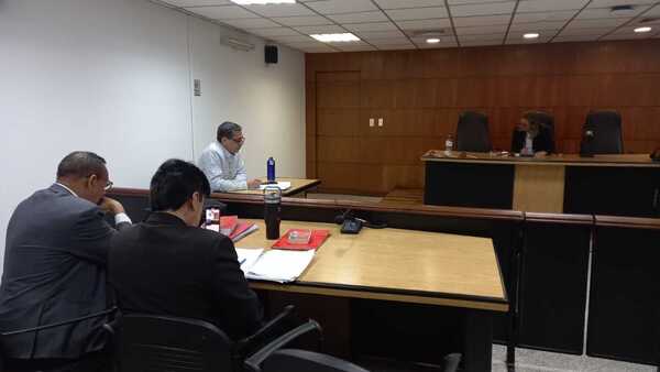 Confirman la multa a Juan Vera por querella de Menchi