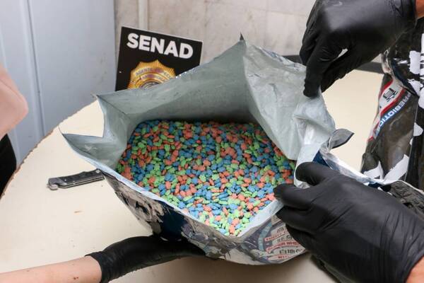 ¡Nde bárbaro! Cacharon 13 mil pastillas de éxtasis en el aeropuerto