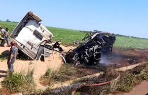 Choque entre camión y camioneta deja un muerto y un herido sobre Ruta PY07