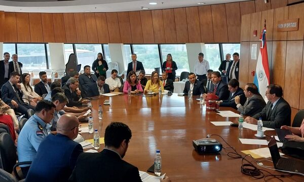 MTESS plantea protección de trabajadores de plataformas