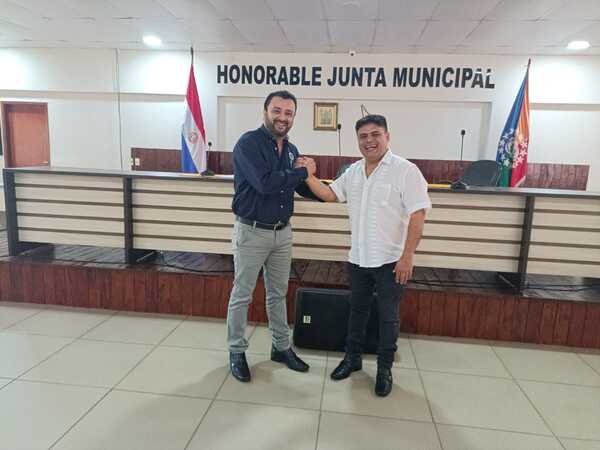 Concejal Cezar Lesme asumió como nuevo presidente de la Junta Municipal - Radio Imperio 106.7 FM