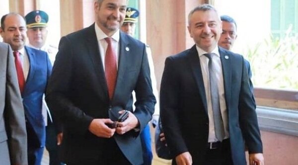 “Liderazgo de Mario Abdo es muy aceptado por muchos dirigentes, satisfechos con su trabajo”