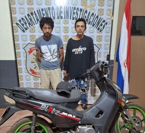 Dos detenidos con una motocicleta hurtada en el barrio San Gerardo