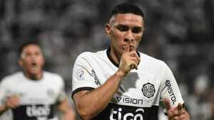 Fernández se disculpa por su gesto