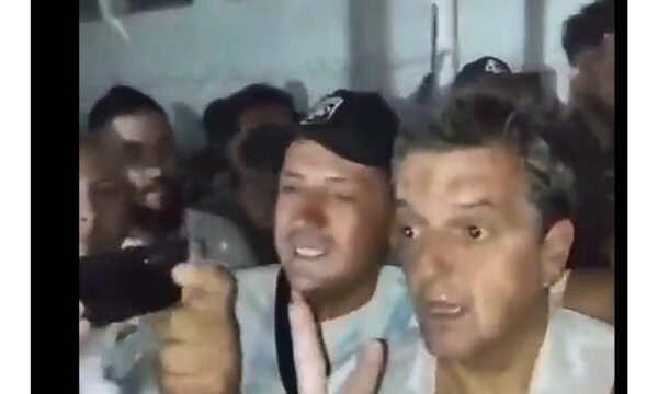 (VIDEO) Captan a candidato argentino supuestamente tatacho
