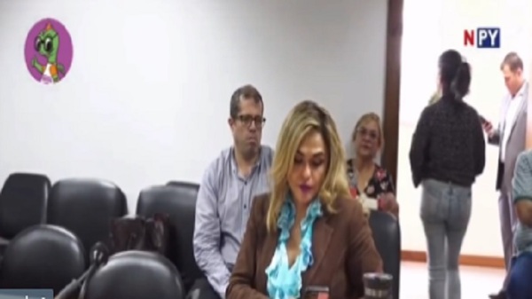 CSJ suspende a la fiscal Stella Mary Cano, pero con goce de salario - Noticias Paraguay