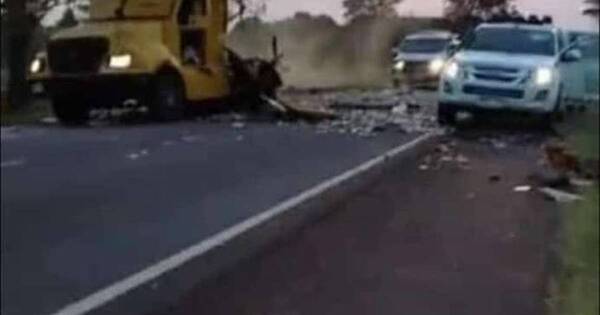 La Nación / Balacera duró 20 minutos y hubo cerca de cien disparos, dijo testigo de asalto en Itapúa