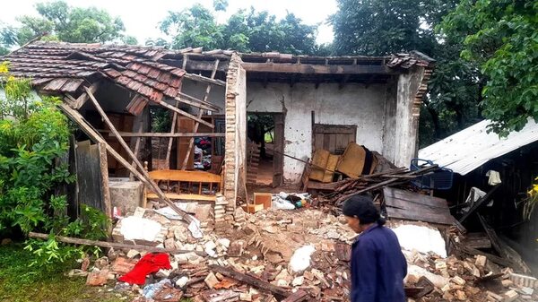 Declaran emergencia vial y ambiental en Mbuyapey - Nacionales - ABC Color
