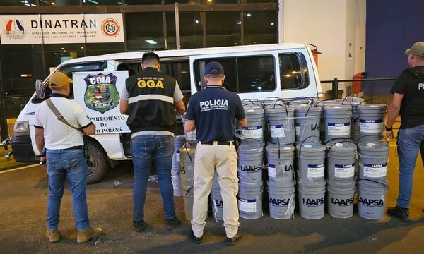 Imputan a contrabandista que transportaba 1.500 litros de aceite de motor argentino