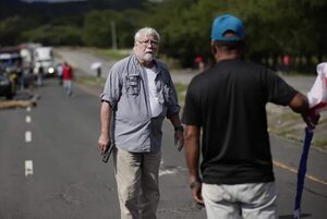 Video: dos personas mueren por disparos de un hombre armado durante protesta en Panamá - Mundo - ABC Color
