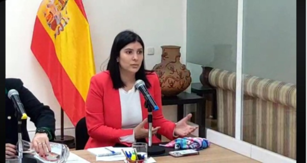 MITIC aborda necesidades comunicacionales y tecnológicas de la comunidad paraguaya en Madrid