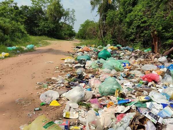 San Bernardino: deficiente servicio de recolección de basura genera quejas - Nacionales - ABC Color