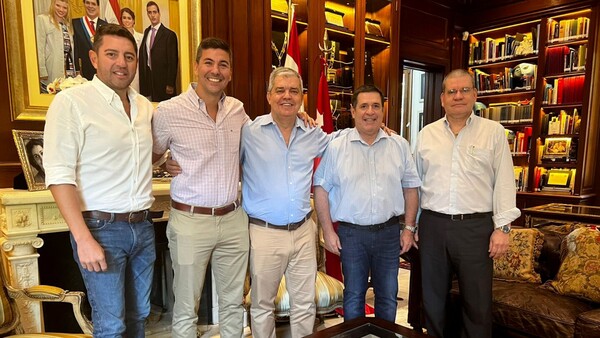 El comando de HC se reúne hoy en Mburuvicha Róga y estará Cartes