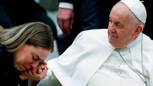 Francisco: la violencia contra la mujer es "una hierba venenosa que hay que eliminar de raíz" - .::Agencia IP::.