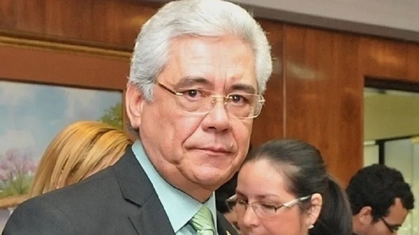 Froilán Peralta se entrega a la Justicia - Noticias Paraguay