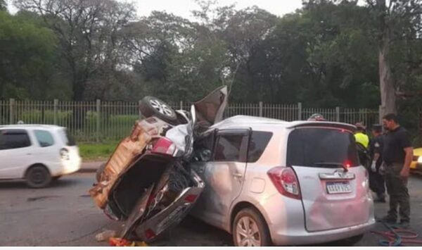 Policía y su pareja mueren en accidente