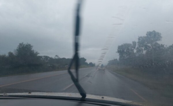 Tiempo lluvioso y emiten alerta de tormentas para el Este