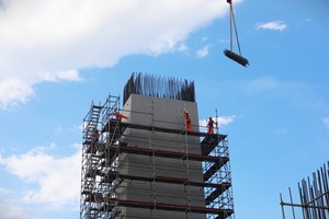 Ya fueron instaladas 40 vigas longitudinales prefabricadas del viaducto de acceso del Puente de la Bioceánica