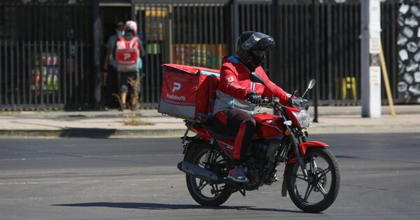 Estudian proyecto ley que regula la prestación de servicios de plataformas