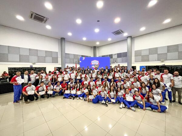El COP rindió homenaje a medallistas del Team Paraguay