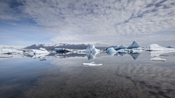 IA cartografía los iceberg 10.000 veces más rápido que los humanos