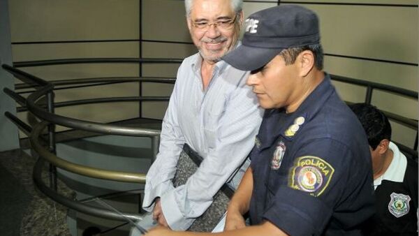 #UNANoTeCalles: Froilán Peralta se entregó a la Policía - PDS RADIO Y TV