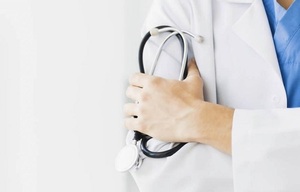 Diario HOY | Freno para carreras de medicina: MEC no necesita ley restrictiva, alegan facultades privadas