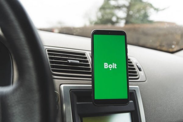 Quiso alquilar un vehículo para trabajar de Bolt y le estafaron