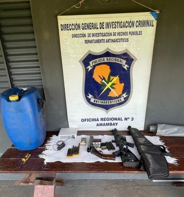 En allanamiento a inmueble rural, hallan pista clandestina para avioneta y armas