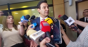 Presidente del Senado rechaza “censura” propuesta por sus colegas