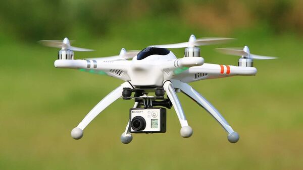 DINAC cobrará por uso de drones y fuegos artificiales