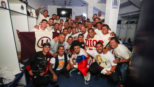 Insólito apagón en la consagración de Universitario en Perú