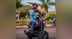 Diario HOY | Joven sortea su moto para pagar las sesiones de quimio de su mamá