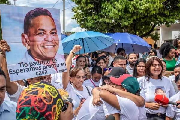 Guerrilla colombiana libera al padre del futbolista del Liverpool, Luis Díaz - Mundo - ABC Color